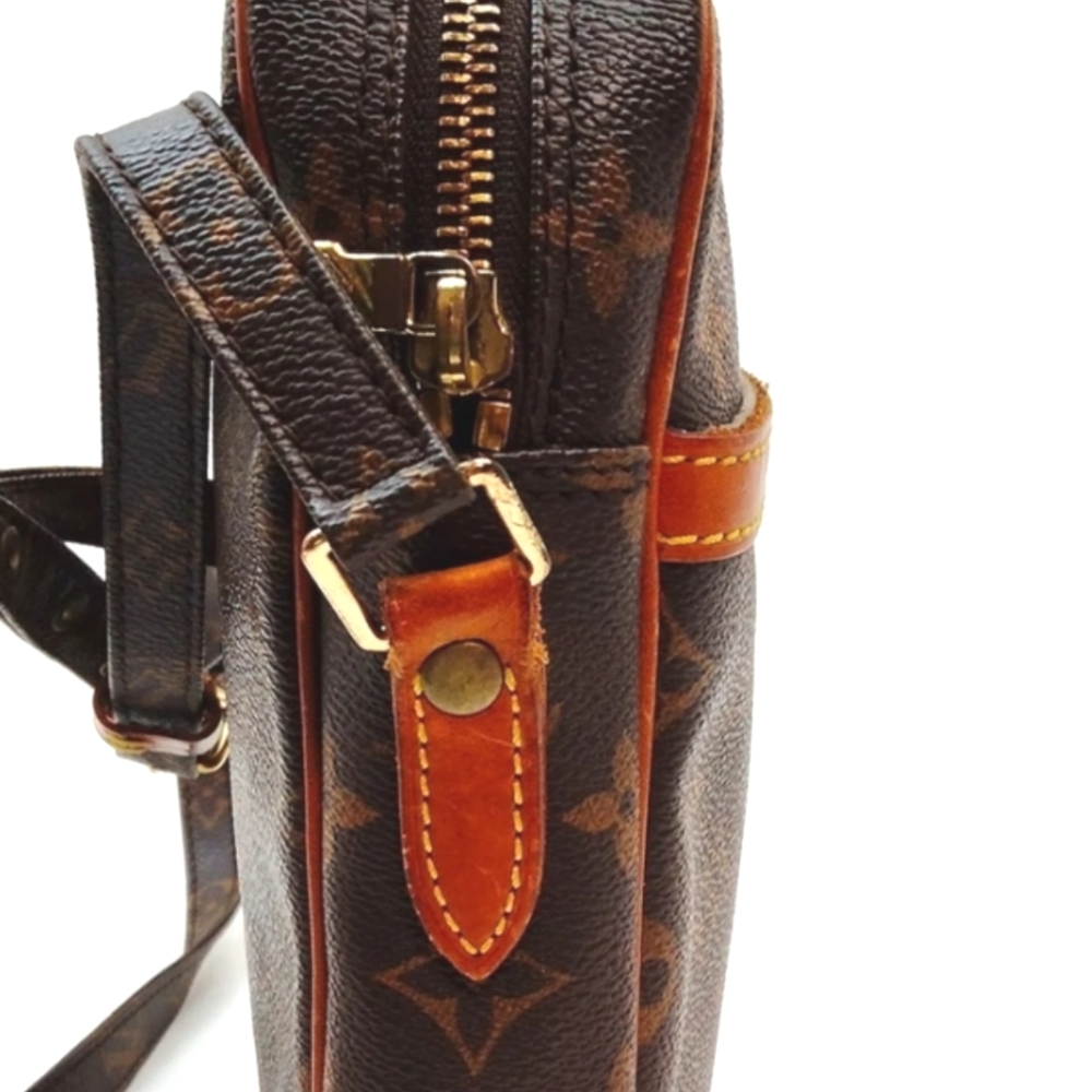 Louis Vuitton ✨️Danube PM Monogram Crossbody Bag UNISEX - Picture 17 of 17
